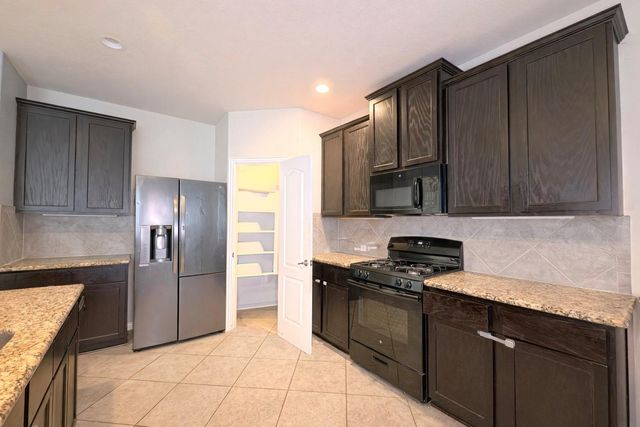 9707 Shimmering Lakes Drive, Rosharon, TX 77583