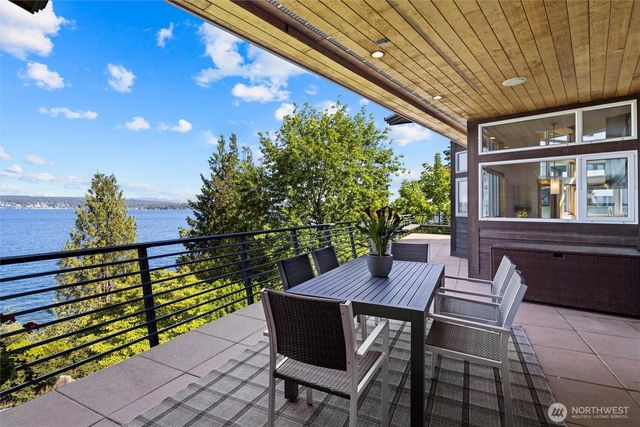 4502 55th Avenue NE, Seattle, WA 98105