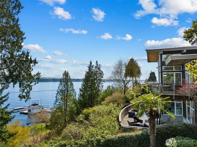 4502 55th Avenue NE, Seattle, WA 98105