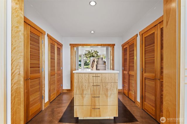 4502 55th Avenue NE, Seattle, WA 98105