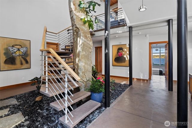 4502 55th Avenue NE, Seattle, WA 98105