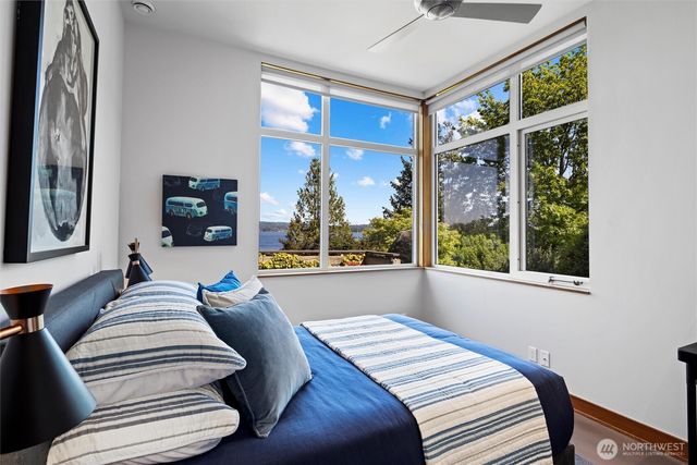 4502 55th Avenue NE, Seattle, WA 98105