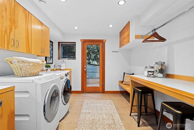 4502 55th Avenue NE, Seattle, WA 98105