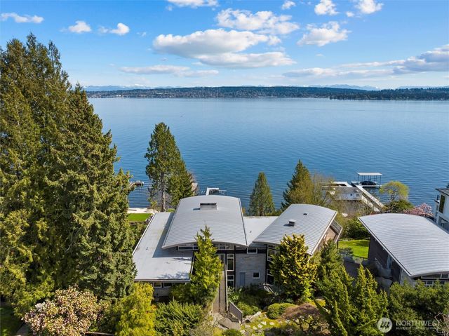 4502 55th Avenue NE, Seattle, WA 98105