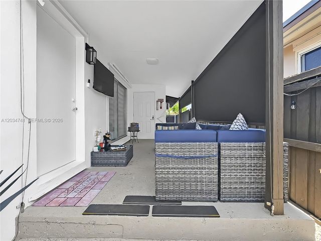 621 NW 59th Ave, Miami, FL 33126