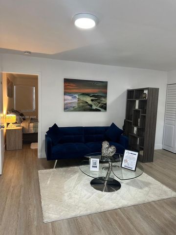 621 NW 59th Ave, Miami, FL 33126