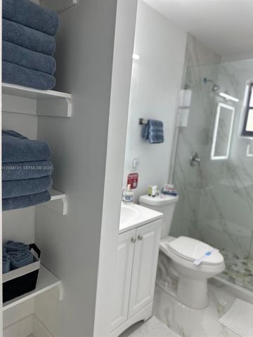 621 NW 59th Ave, Miami, FL 33126