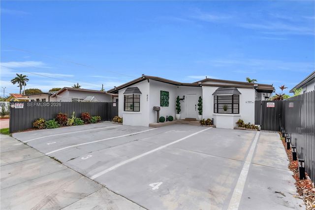 621 NW 59th Ave, Miami, FL 33126