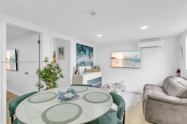 621 NW 59th Ave, Miami, FL 33126