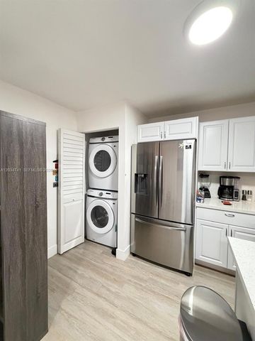 621 NW 59th Ave, Miami, FL 33126