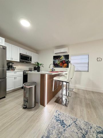 621 NW 59th Ave, Miami, FL 33126