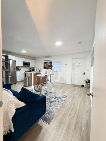 621 NW 59th Ave, Miami, FL 33126