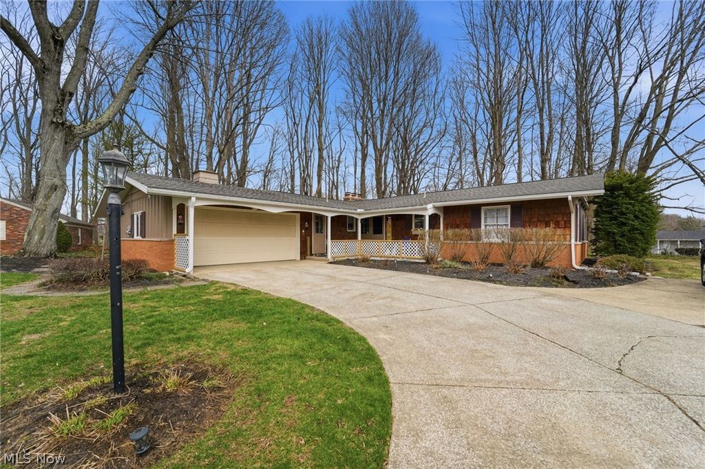6424 Walrath Circle, Ashtabula, OH 44004