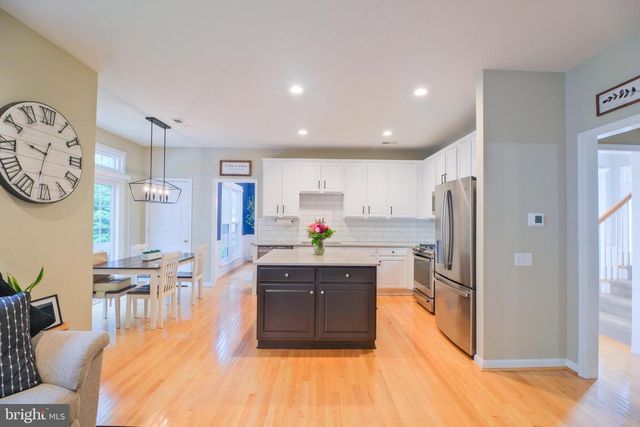 7 WESTFORD DR, Medford, NJ 08055