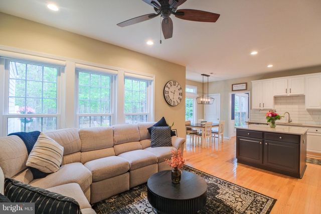 7 WESTFORD DR, Medford, NJ 08055