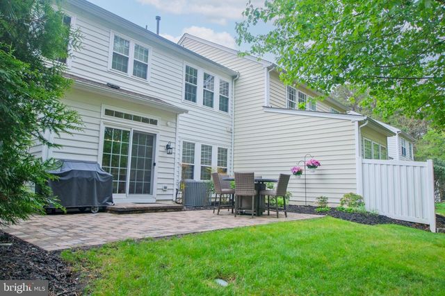 7 WESTFORD DR, Medford, NJ 08055
