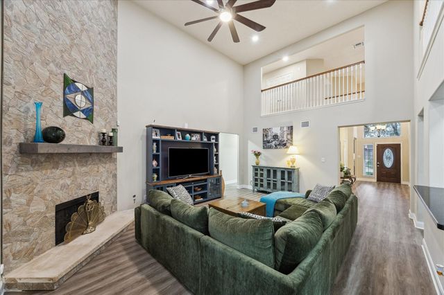 205 Willow Pointe Drive, League City, TX 77573