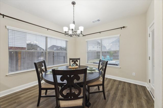 205 Willow Pointe Drive, League City, TX 77573