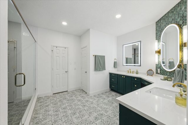 205 Willow Pointe Drive, League City, TX 77573