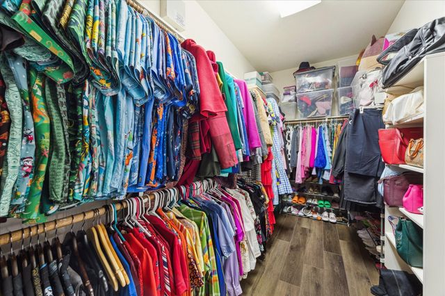 205 Willow Pointe Drive, League City, TX 77573