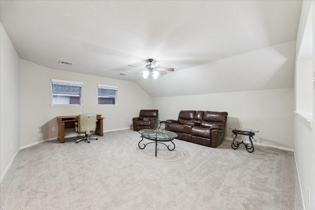 205 Willow Pointe Drive, League City, TX 77573