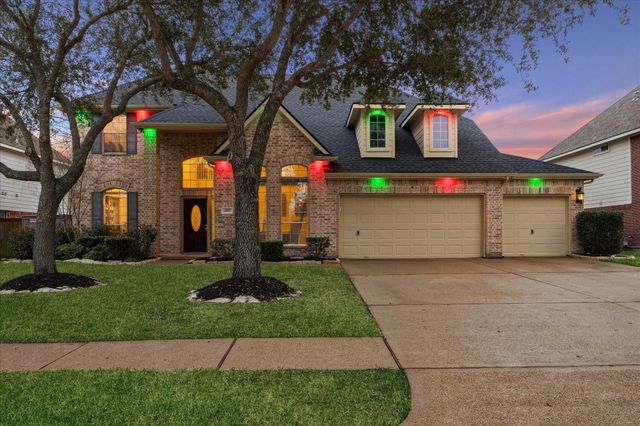 205 Willow Pointe Drive, League City, TX 77573