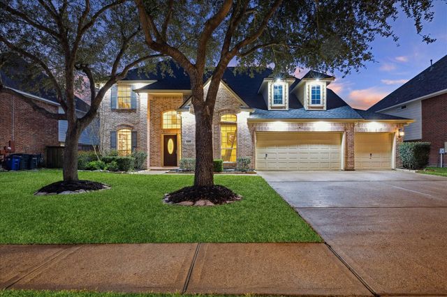 205 Willow Pointe Drive, League City, TX 77573