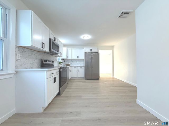 275 Dayton Road, Trumbull, CT 06611