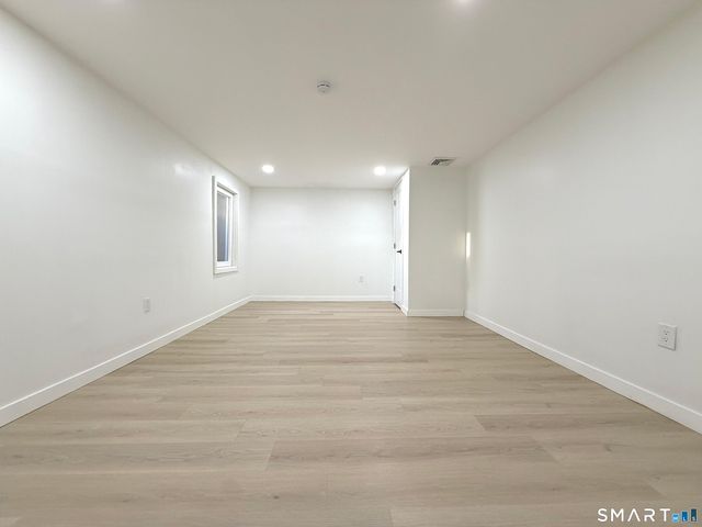 275 Dayton Road, Trumbull, CT 06611