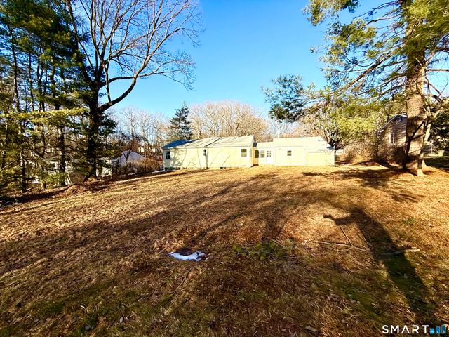 275 Dayton Road, Trumbull, CT 06611