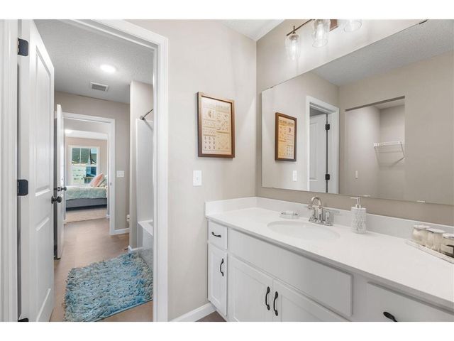 904 Pine Vale Avenue, Somerset, WI 54025