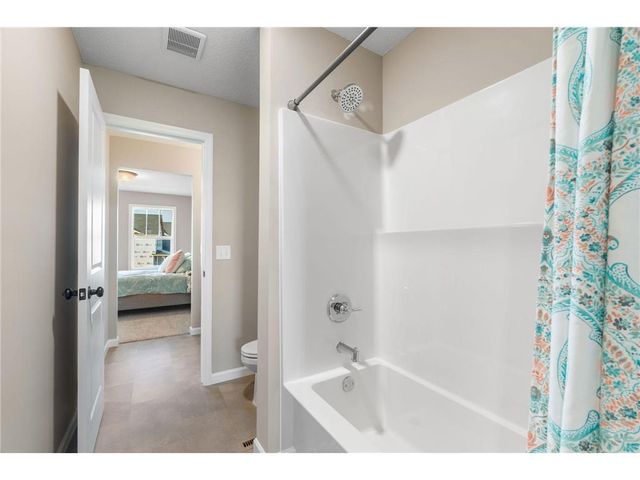 904 Pine Vale Avenue, Somerset, WI 54025