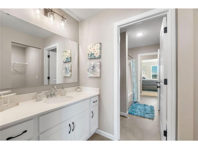 904 Pine Vale Avenue, Somerset, WI 54025