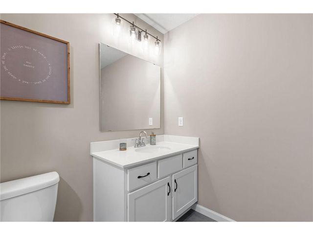 904 Pine Vale Avenue, Somerset, WI 54025