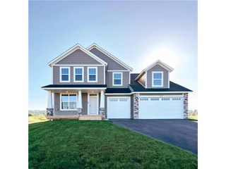 904 Pine Vale Avenue, Somerset, WI 54025