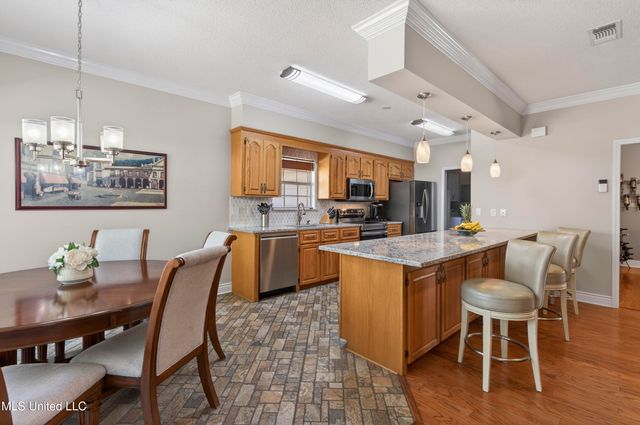 8938 Hanalei Circle, Diamondhead, MS 39525