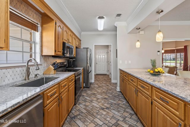 8938 Hanalei Circle, Diamondhead, MS 39525