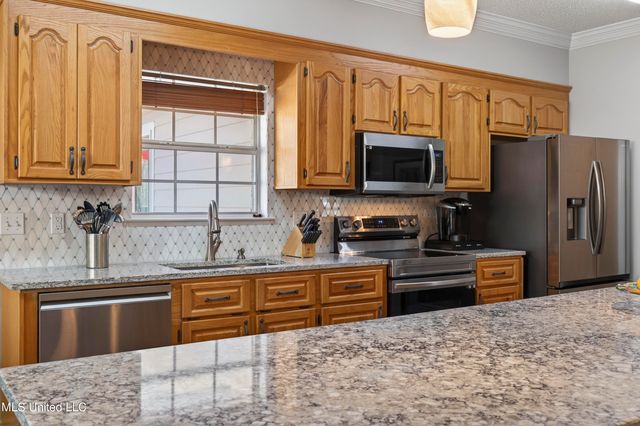 8938 Hanalei Circle, Diamondhead, MS 39525