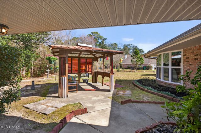 8938 Hanalei Circle, Diamondhead, MS 39525
