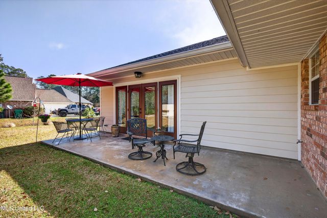 8938 Hanalei Circle, Diamondhead, MS 39525