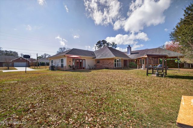 8938 Hanalei Circle, Diamondhead, MS 39525
