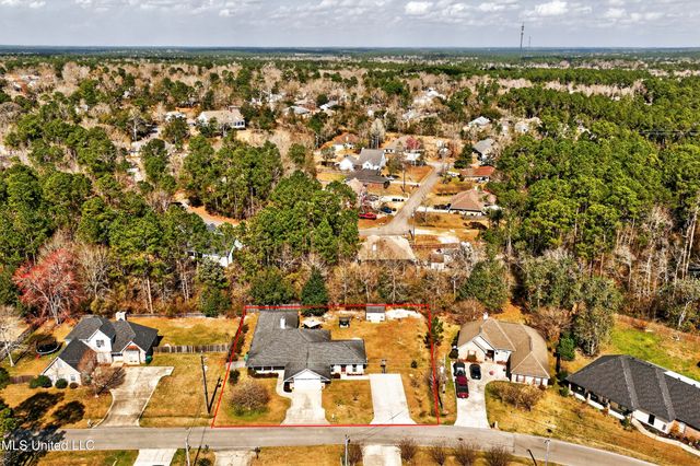 8938 Hanalei Circle, Diamondhead, MS 39525