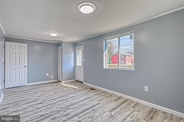 230 S JOHNSON ST, Harrisburg, PA 17112