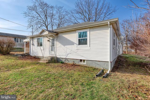 230 S JOHNSON ST, Harrisburg, PA 17112