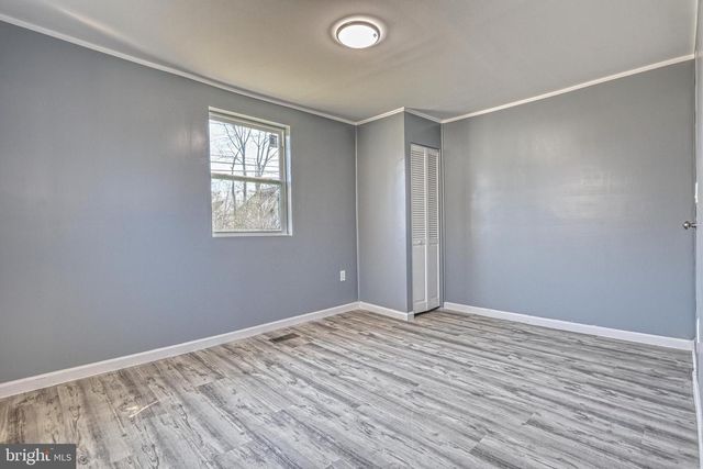 230 S JOHNSON ST, Harrisburg, PA 17112
