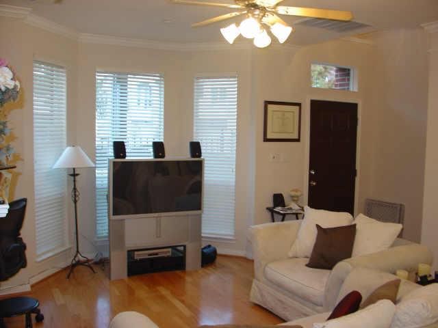 2108 Gillette, Houston, TX 77006