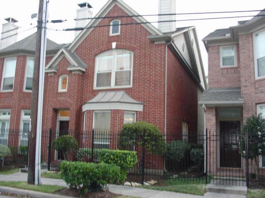 2108 Gillette, Houston, TX 77006