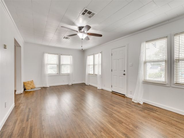 4728 E 4th Place, Tulsa, OK 74112