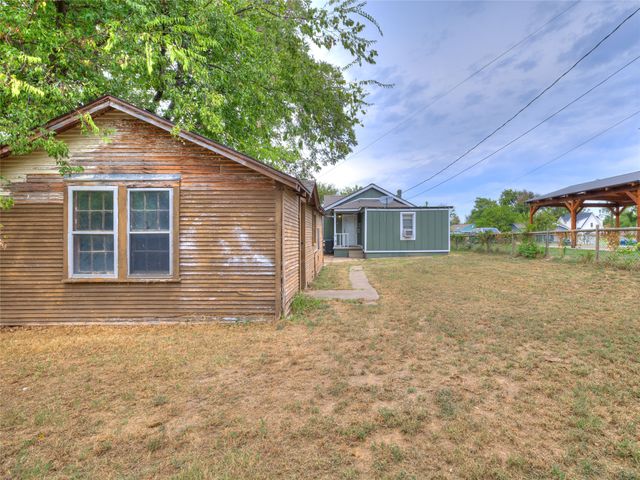 4728 E 4th Place, Tulsa, OK 74112