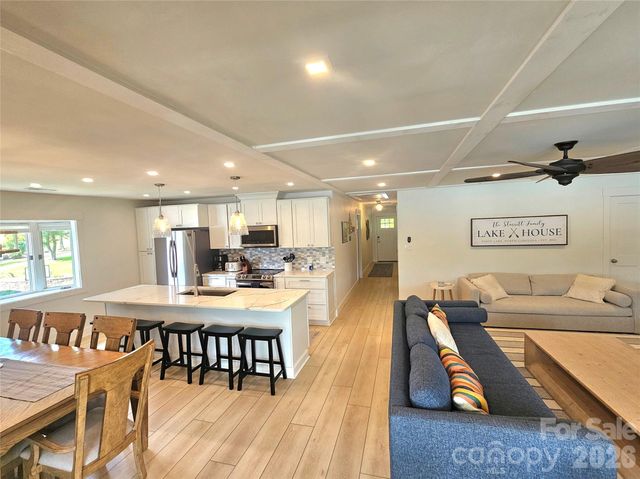 634 Pinehaven Drive PH74, New London, NC 28127